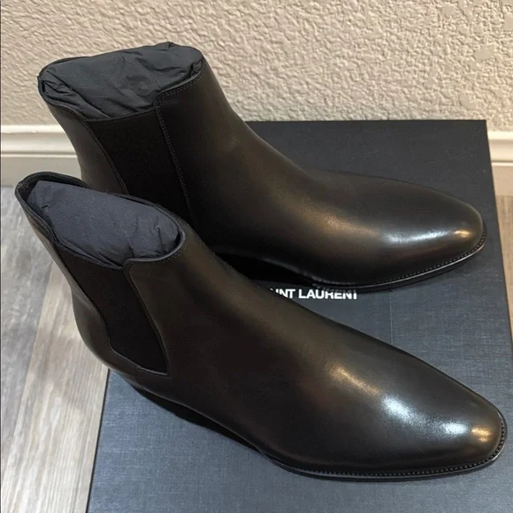 Saint Laurent Black Leather Chelsea Boots 43 - Picture 2 of 4